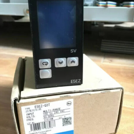 Brand New Temperature Controller E5EZ-Q3T