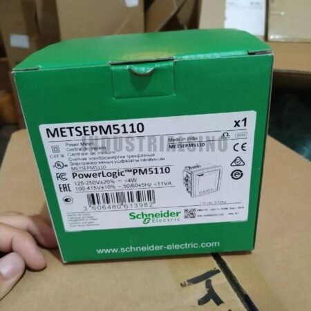 Schneider Electric METSEPM5110  Three Phase Power Logic PM5110 Power Meter