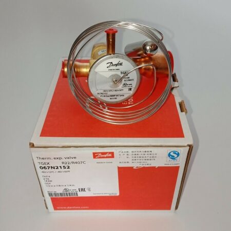 1PC New For DANFOSS Expansion Valve 067N2152