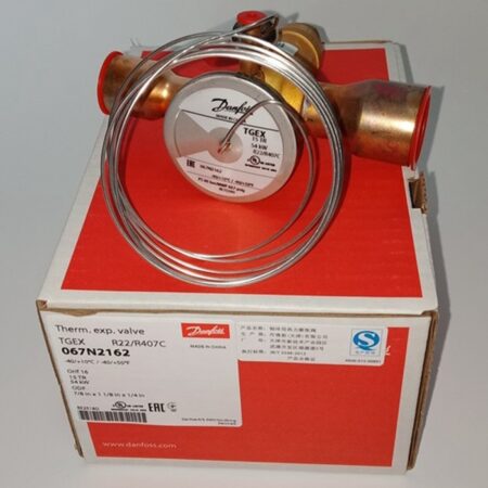 1PCS New Danfoss 067N2162 Expansion Valve In Box
