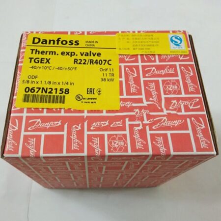 1PCS New Danfoss Expansion Valve 067N2158 In Box