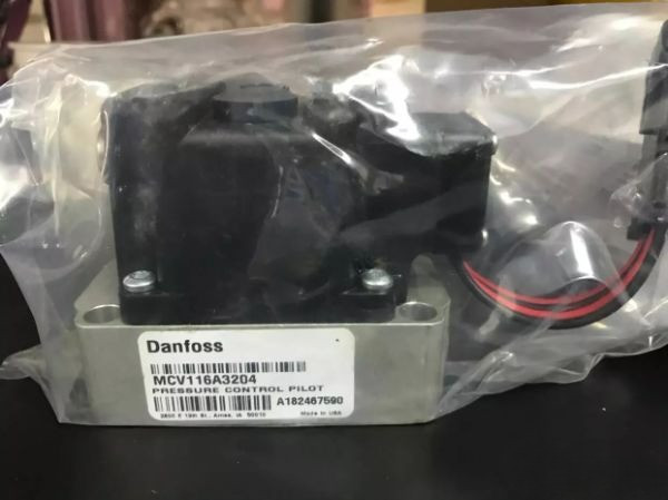 FOR DANFOSS MCV116A3204 New Control Valve