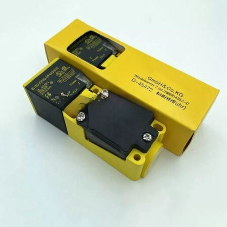 FOR Turck Bi15-CP40-VP4X2/S10 New Proximity Switch