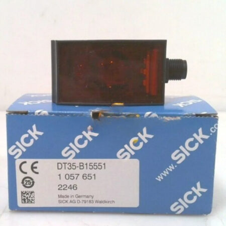 New SICK DT35-B15551 Mid Range Distance Sensor Order 1057651