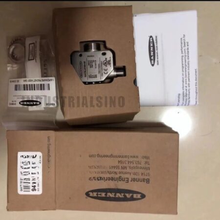 1pcs brand new BANNER Q4XTBLAF300-Q8