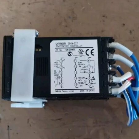 OMRON E5CN-Q2TC Temperature Controller