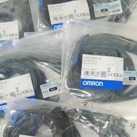 1 pcs NEW Omron Photoelectric Sensor EE-SX953P-W 5-24VDC 1M