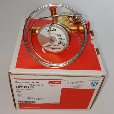 1PCS New Danfoss 067N2153 Expansion Valve In Box