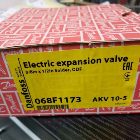 1PCS New Danfoss 068F1173 Electronic Expansion Valve In Box