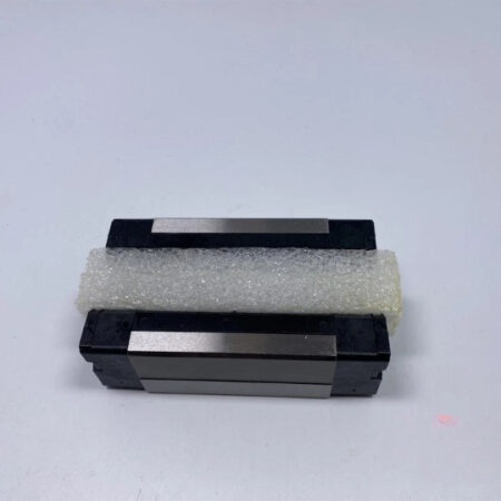 FOR SKF LLTHC35LA-T0-P3 Linear Ball Bearing Unit LLTHC 35 LA-T0 P3 34x100x142 9m