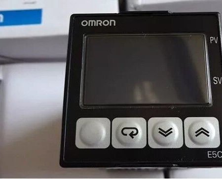 1pc New OMRON Temperature Controller E5CZ-R2MTD