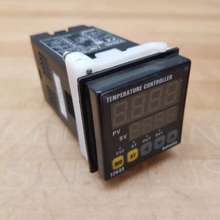Autonics TZN4S-14R Temperature Controller