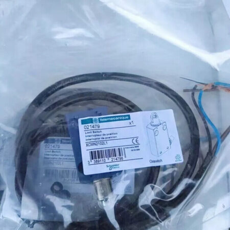 1pcs New XCMN2102L1 Schneider XCMN2102L1 Limit Switch