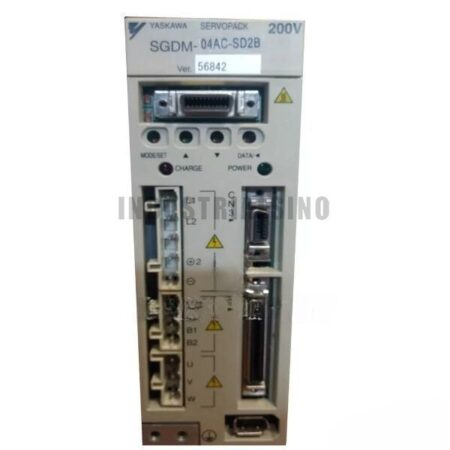 FOR YASKAWA SGDM-04AC-SD2B New Servo Drive